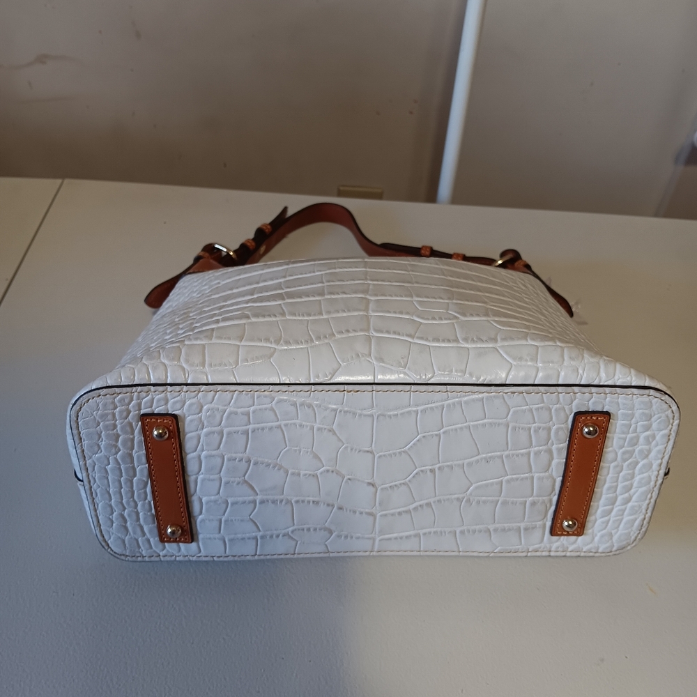Dooney & Bourke White Hobo Bag - Picture 8 of 9